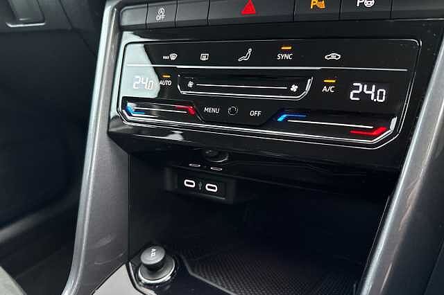 Used Volkswagen T-Roc 2022 for sale - 76449834: Photo 30