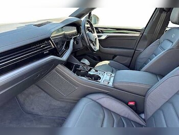 Used Volkswagen Touareg  for sale - 75700390: Photo