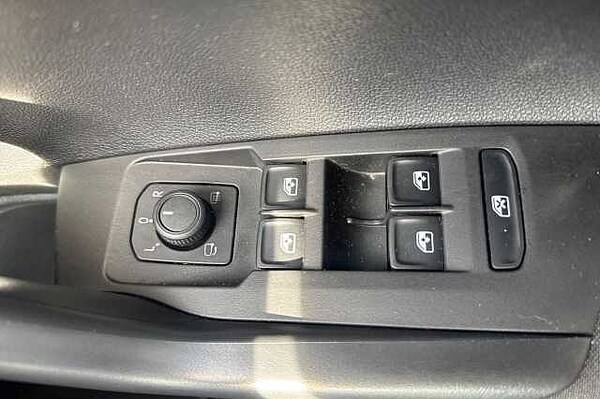 Used Volkswagen Polo 2023 for sale - 76133811: Photo 30
