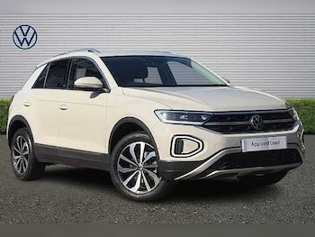 Used Volkswagen T-Roc 2024 for sale - 77735506: Photo