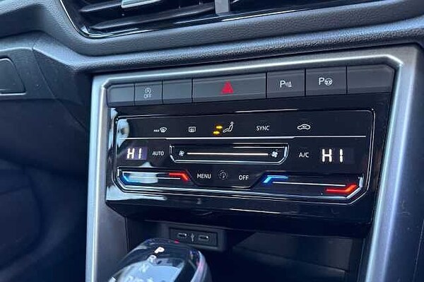 Used Volkswagen T-Roc 2022 for sale - 76119773: Photo 24