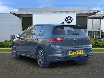 Used Volkswagen Golf 2024 for sale - 77906211: Photo