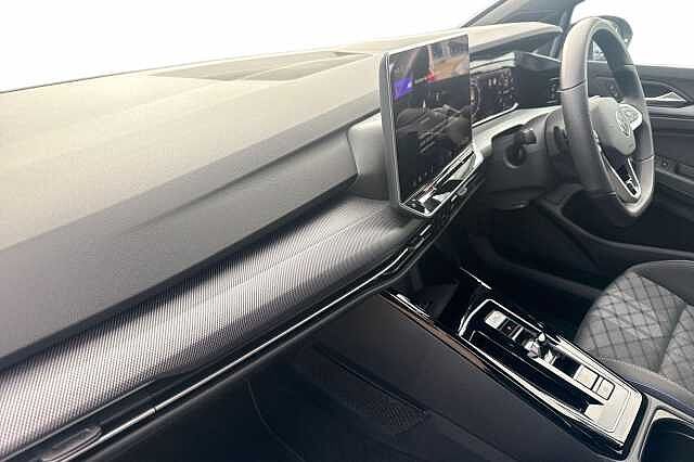 Used Volkswagen Golf 2025 for sale - 77906212: Photo 2