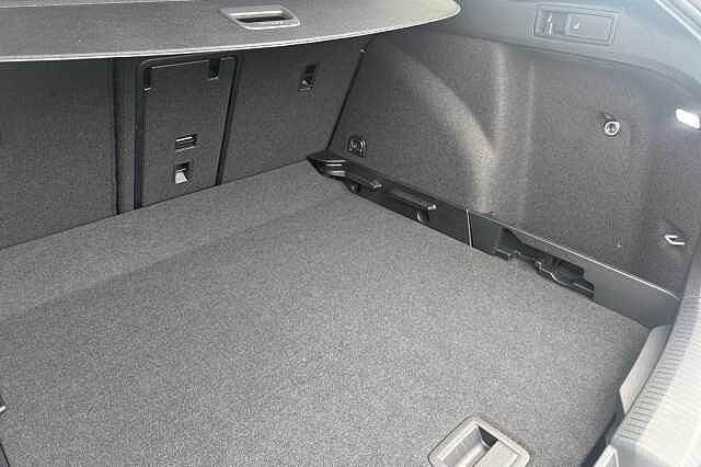 Used Volkswagen Golf 2025 for sale - 77906212: Photo 33