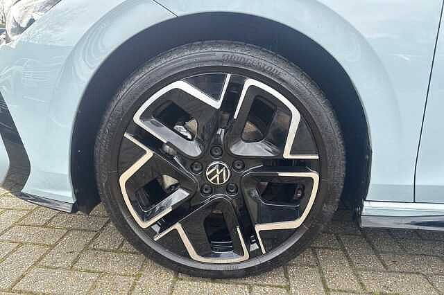 Used Volkswagen Golf 2025 for sale - 77906212: Photo 5