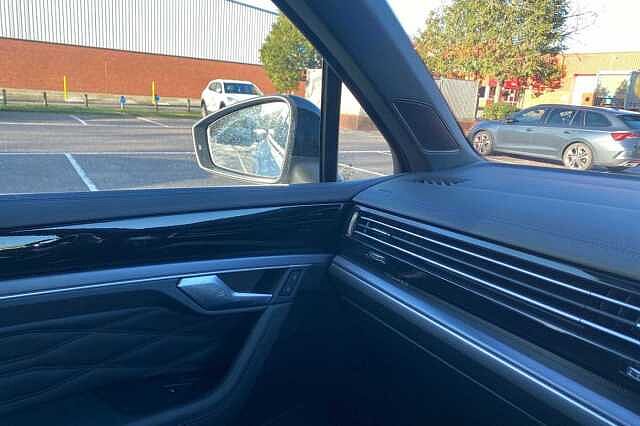 Used Volkswagen Touareg 2023 for sale - 77494543: Photo 28