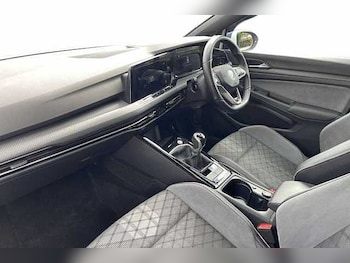 Used Volkswagen Golf 2022 for sale - 76263441: Photo 2