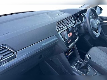 Used Volkswagen Tiguan 2021 for sale - 77715485: Photo
