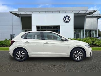 Used Volkswagen Polo 2024 for sale - 78466019: Photo