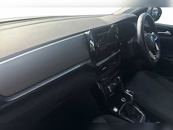Used Volkswagen T-Cross 2024 for sale - 76069843: Photo 2