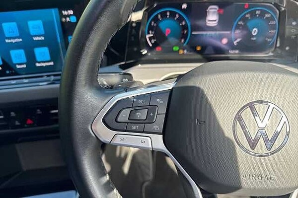 Used Volkswagen Golf 2023 for sale - 75689859: Photo 15