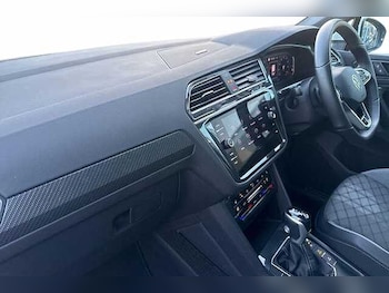 Used Volkswagen Tiguan 2023 for sale - 77423192: Photo