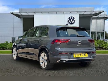 Used Volkswagen Golf 2024 for sale - 79167823: Photo