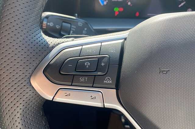 Used Volkswagen Touran 2025 for sale - 76082154: Photo 15