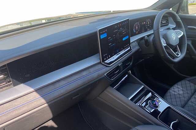 Used Volkswagen Touran 2025 for sale - 76082154: Photo 2