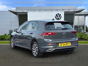 Used Volkswagen Golf 2024 for sale - 78111853: Photo