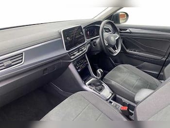 Used Volkswagen T-Roc 2024 for sale - 79494714: Photo