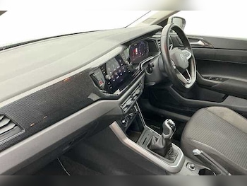 Used Volkswagen Polo 2022 for sale - 76106688: Photo 2