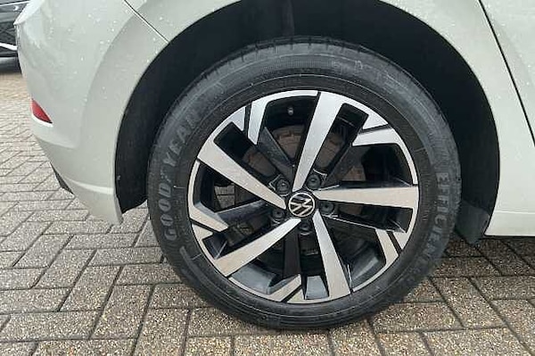 Used Volkswagen Polo 2022 for sale - 76106688: Photo 31