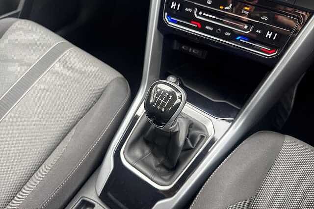 Used Volkswagen T-Roc 2023 for sale - 76133805: Photo 19