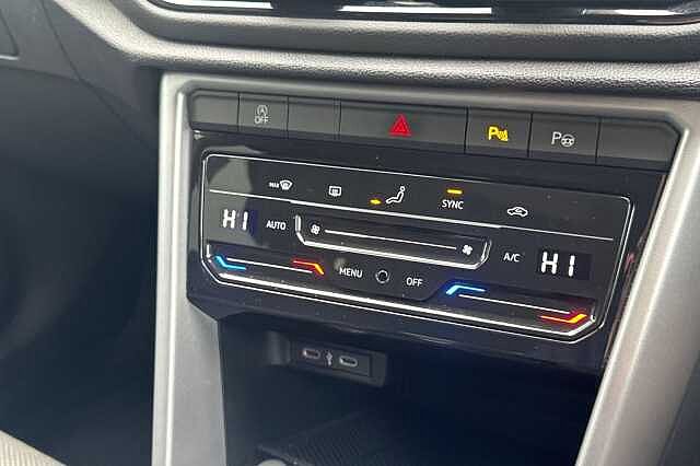 Used Volkswagen T-Roc 2023 for sale - 76133805: Photo 27