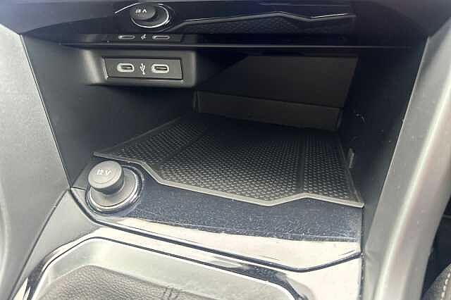 Used Volkswagen T-Roc 2023 for sale - 76133805: Photo 28