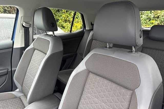 Used Volkswagen T-Cross 2023 for sale - 76740999: Photo 24