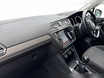 Used Volkswagen Tiguan Allspace 2018 for sale - 75296802: Photo