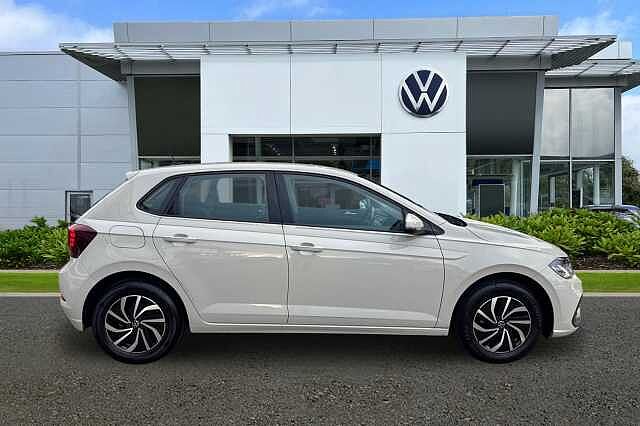 Used Volkswagen Polo 2023 for sale - 76643169: Photo 4