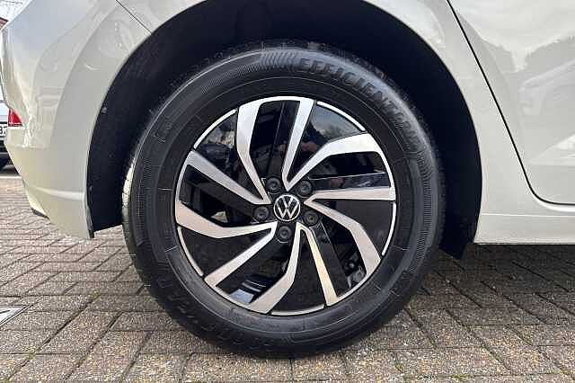 Used Volkswagen Polo 2023 for sale - 76643169: Photo 5