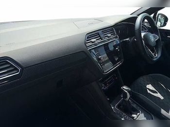 Used Volkswagen Tiguan 2023 for sale - 78488880: Photo
