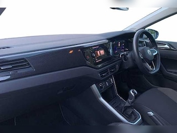 Used Volkswagen Polo 2024 for sale - 77572591: Photo