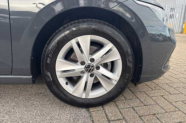 Used Volkswagen Golf 2023 for sale - 76335020: Photo 5