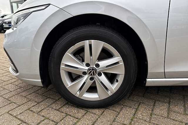 Used Volkswagen Golf 2024 for sale - 76387038: Photo 5