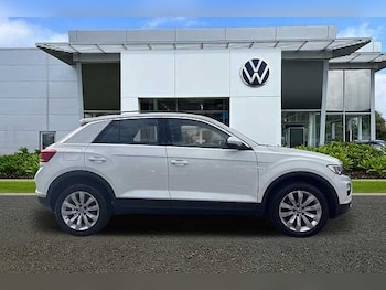 Used Volkswagen T-Roc 2020 for sale - 75891135: Photo