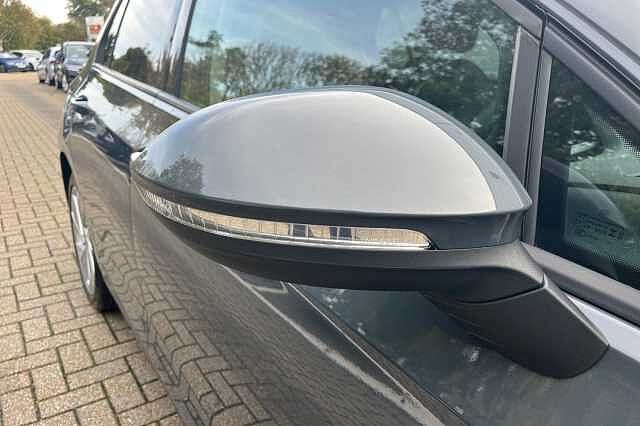 Used Volkswagen Golf 2024 for sale - 76330074: Photo 23