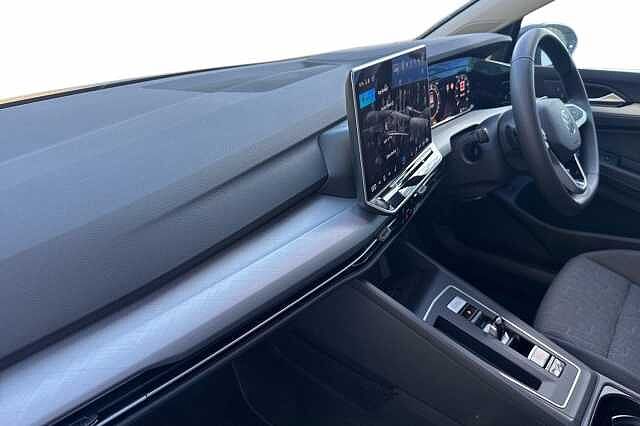 Used Volkswagen Golf 2025 for sale - 76848583: Photo 2