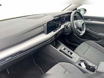 Used Volkswagen Golf 2023 for sale - 78383175: Photo