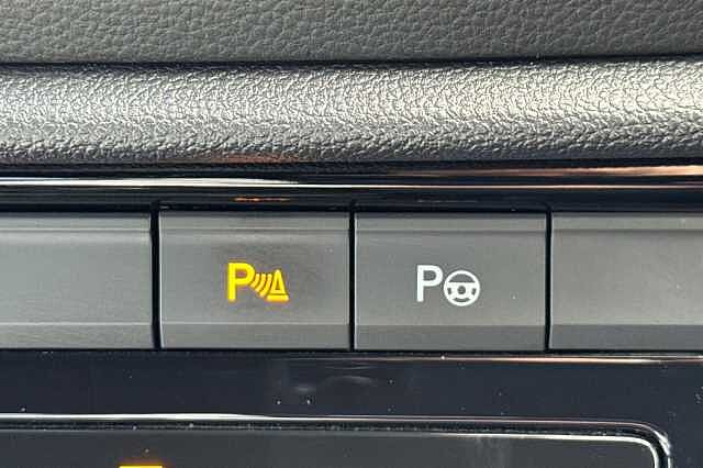 Used Volkswagen T-Roc 2022 for sale - 75891129: Photo 24