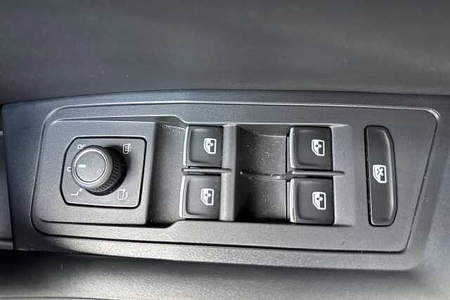 Used Volkswagen T-Roc 2022 for sale - 75891129: Photo 33