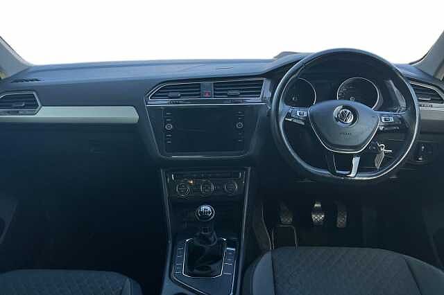 Used Volkswagen Tiguan 2018 for sale - 76133801: Photo 10