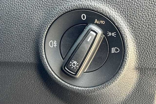 Used Volkswagen T-Roc 2024 for sale - 76263442: Photo 31
