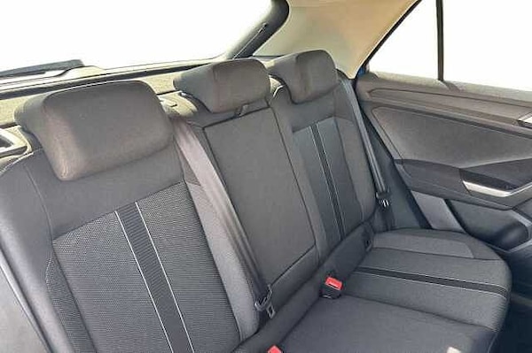 Used Volkswagen T-Roc 2024 for sale - 76263442: Photo 8