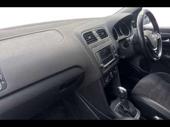Used Volkswagen Polo 2016 for sale - 75323751: Photo