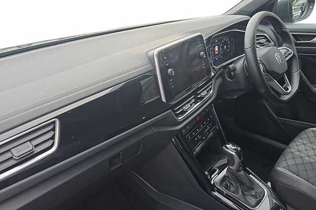 Used Volkswagen T-Roc 2022 for sale - 76449830: Photo 2