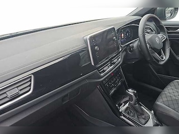 Used Volkswagen T-Roc 2022 for sale - 76449830: Photo