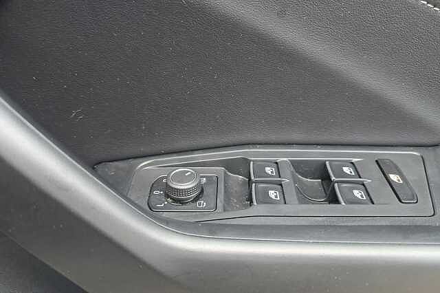 Used Volkswagen T-Roc 2022 for sale - 76449830: Photo 31