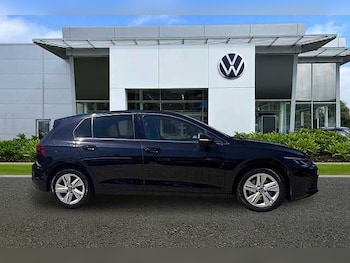 Used Volkswagen Golf 2023 for sale - 78944360: Photo