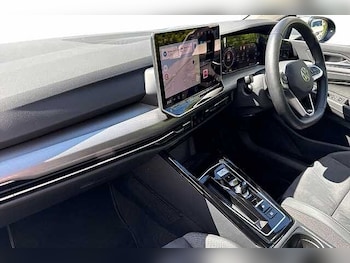 Used Volkswagen Golf 2025 for sale - 78558426: Photo