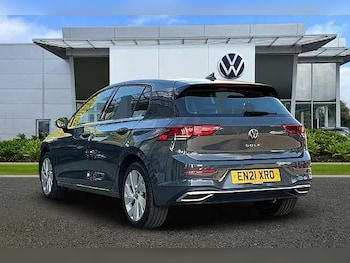 Used Volkswagen Golf 2021 for sale - 75717207: Photo